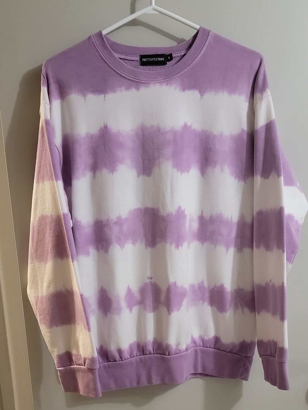 ⭐️ PrettyLittleThing Lavender & White Tie-Dye Crewneck Sweatshirt